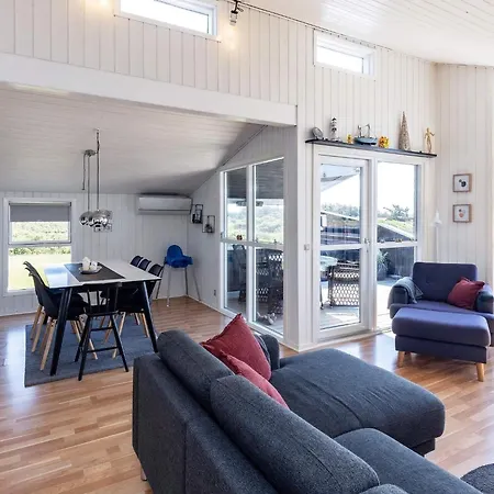 Casa vacanze Cozy In Lokken, By Sea *